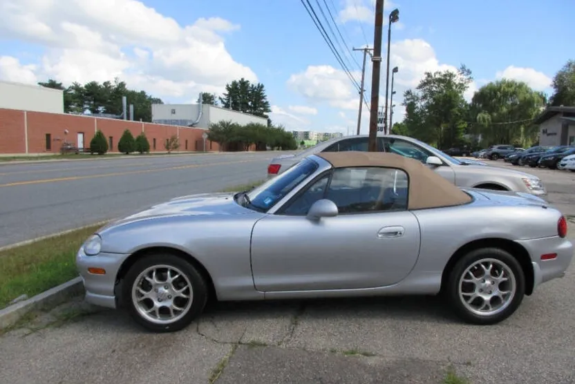 1999 Mazda MX-5 Miata Miata photo 1