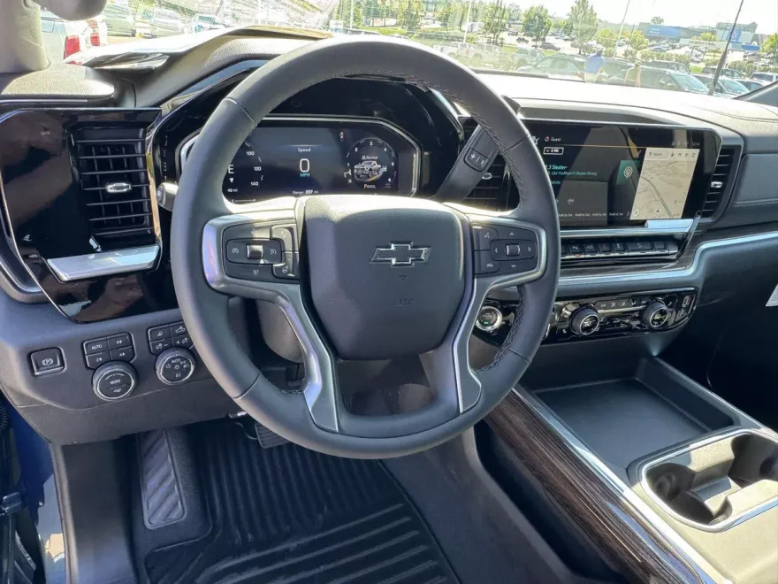 2026 Chevrolet Silverado 2500HD LT photo 1