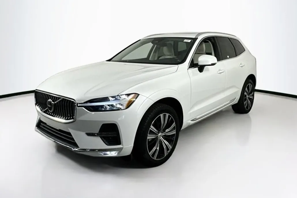2022 Volvo XC60 Inscription photo 1