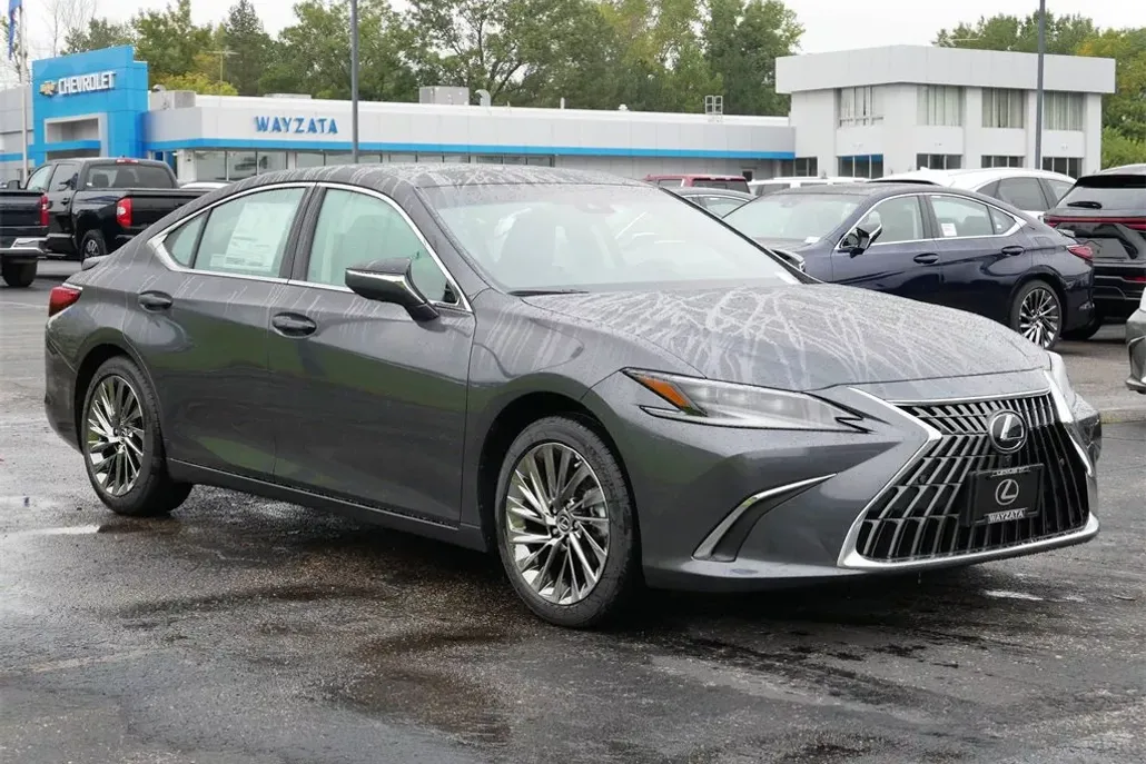 2025 Lexus ES 300h Ultra Luxury photo 1