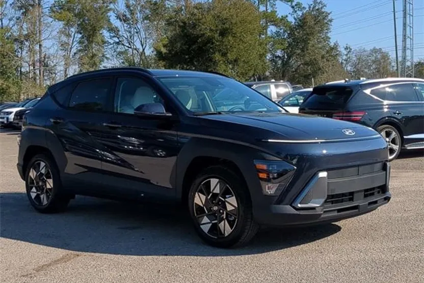 2024 Hyundai Kona SEL photo 1