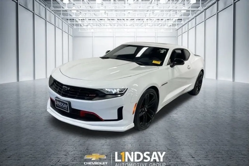 2022 Chevrolet Camaro LS photo 1