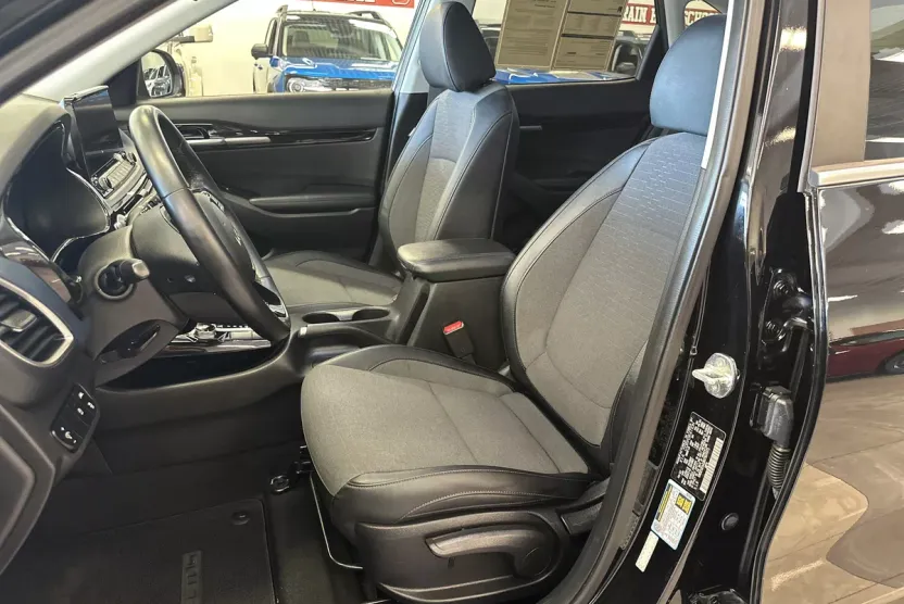 2022 Kia Seltos S photo 1