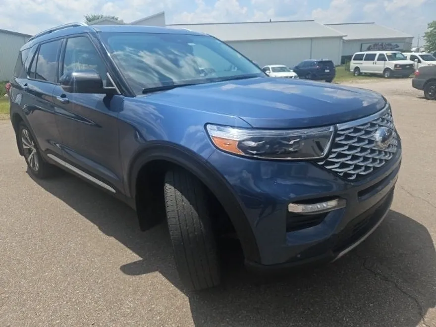 2020 Ford Explorer Platinum photo 1