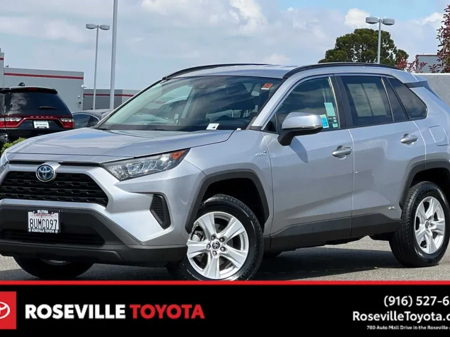 2021 Toyota RAV4 Hybrid LE photo 1