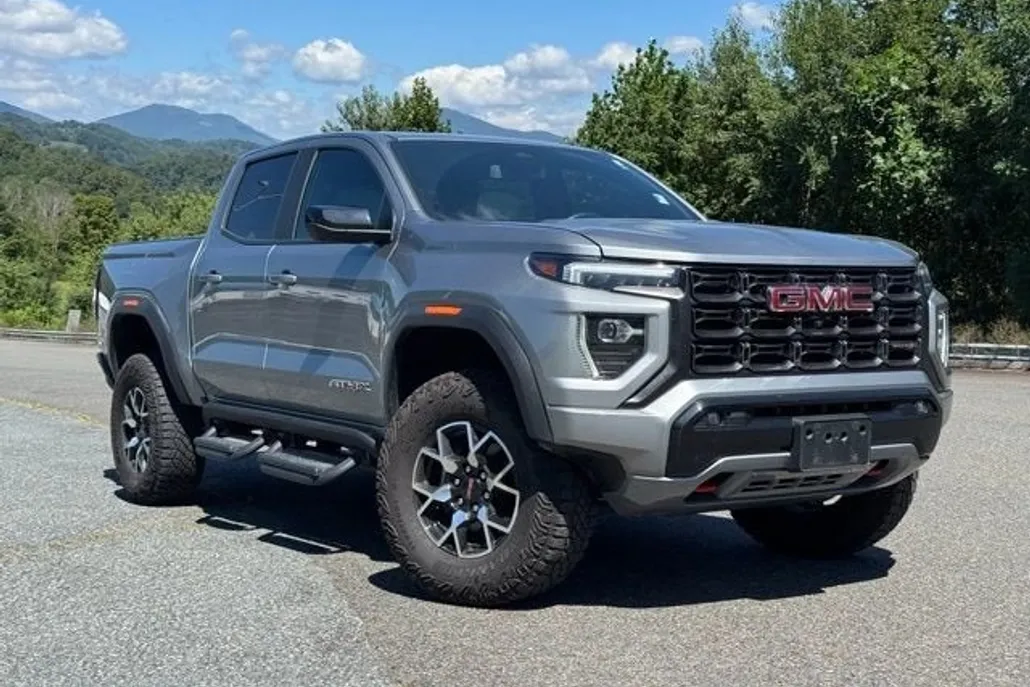 2023 Gmc Canyon AT4X photo 1