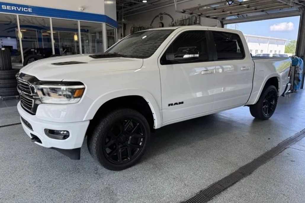 2021 Ram 1500 Laramie photo 1