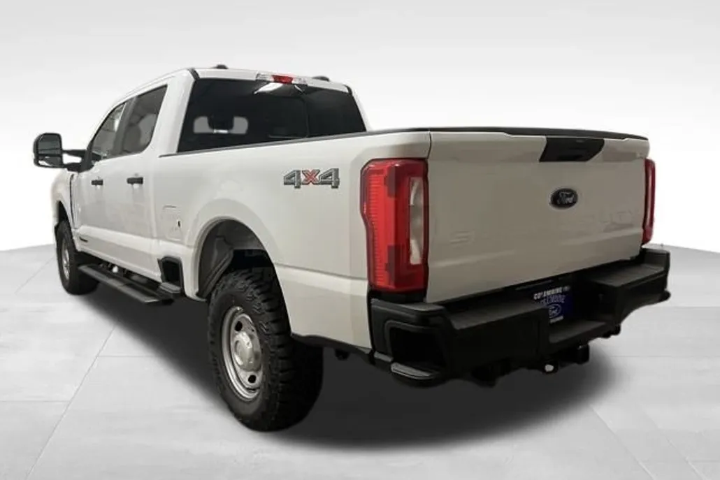 2025 Ford F-250 photo 1