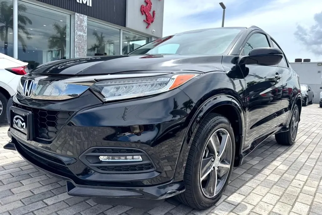 2020 Honda HR-V Touring photo 1