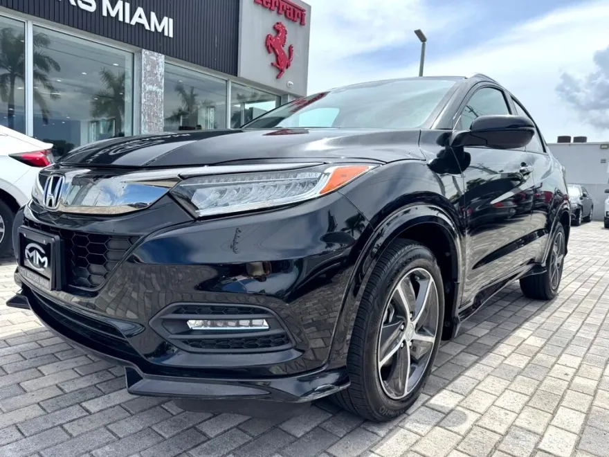2020 Honda HR-V Touring photo 1