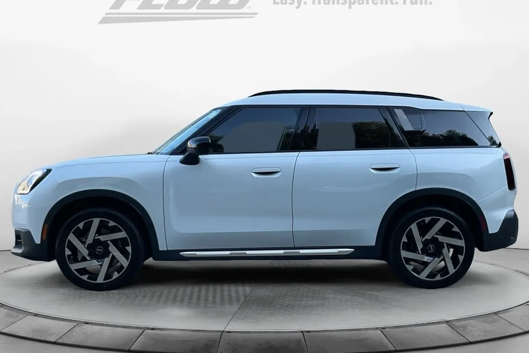 2025 Mini Countryman S ALL4 photo 1
