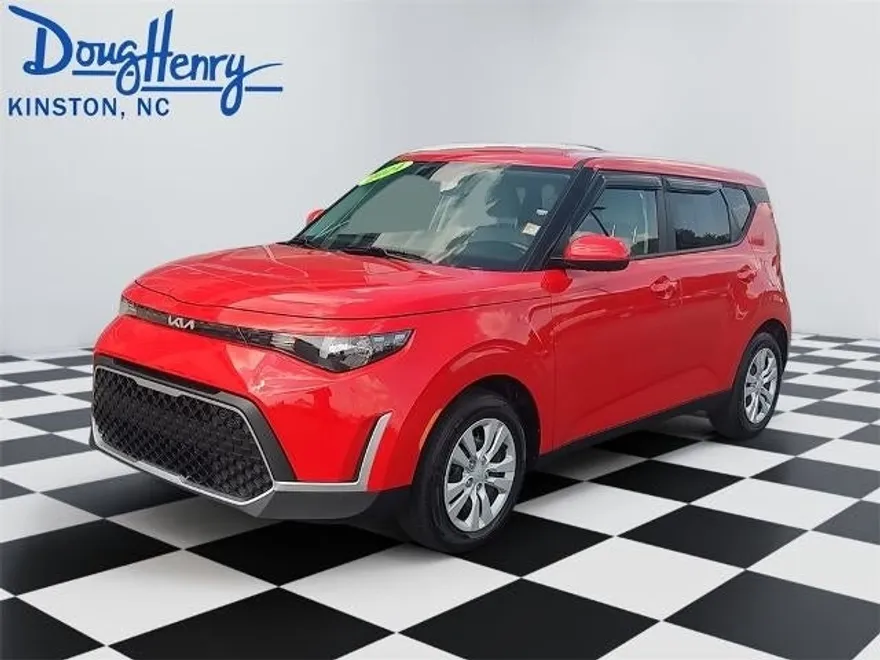 2024 Kia Soul LX photo 1