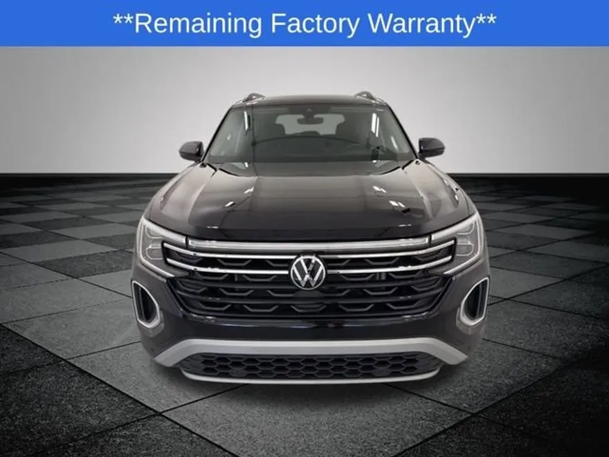 2025 Volkswagen Atlas Peak Edition SE photo 1