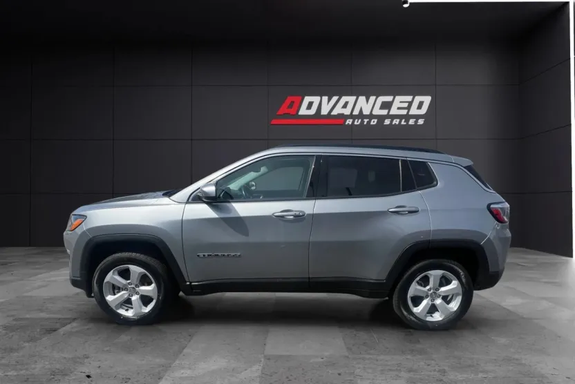 2021 Jeep Compass Latitude Sport photo 1