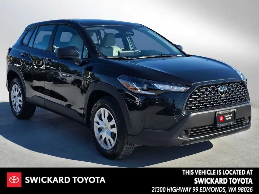 2025 Toyota Corolla Cross L photo 1