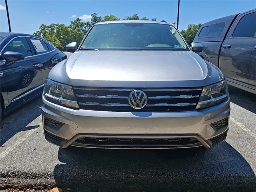2019 Volkswagen Tiguan SE photo 1