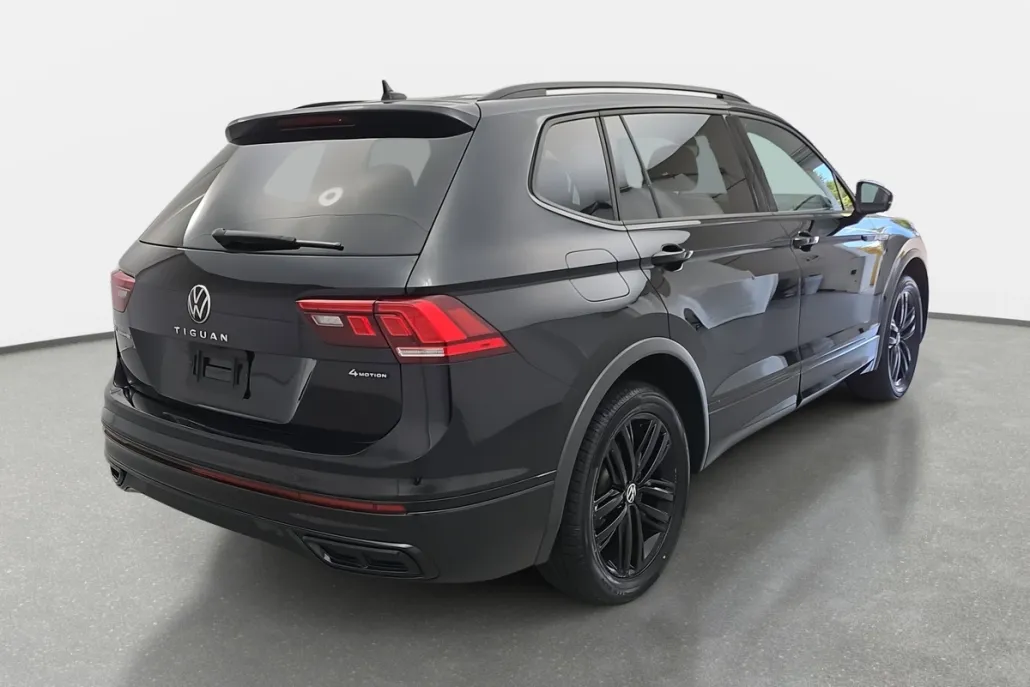 2022 Volkswagen Tiguan SE R-Line Black photo 1