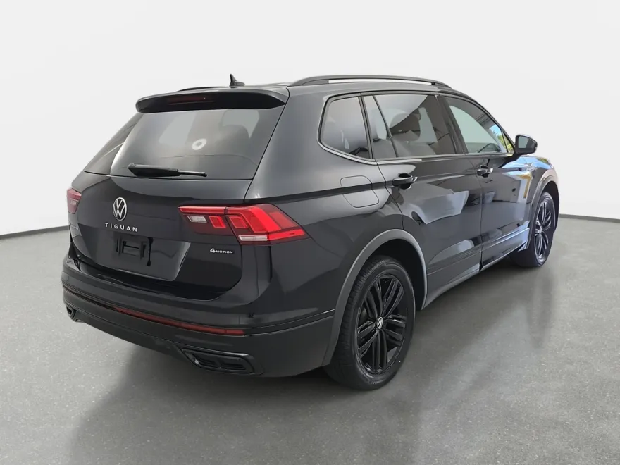 2022 Volkswagen Tiguan SE R-Line Black photo 1