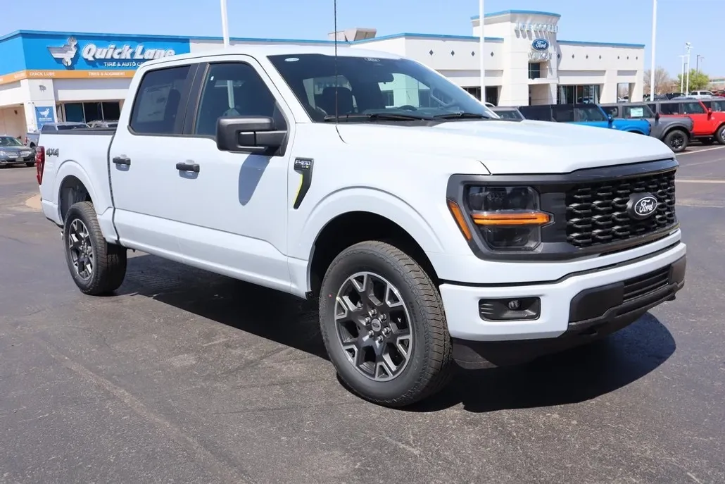 2025 Ford F-150 STX photo 1