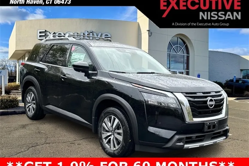 2025 Nissan Pathfinder SL photo 1