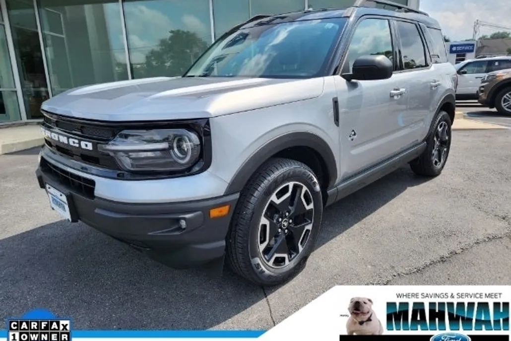 2021 Ford Bronco Sport Outer Banks photo 1