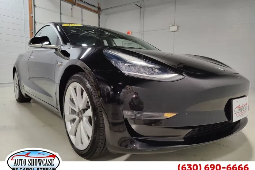 2020 Tesla Model 3 Long Range photo 1