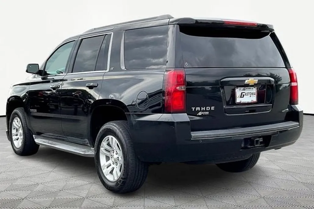 2015 Chevrolet Tahoe LT photo 1