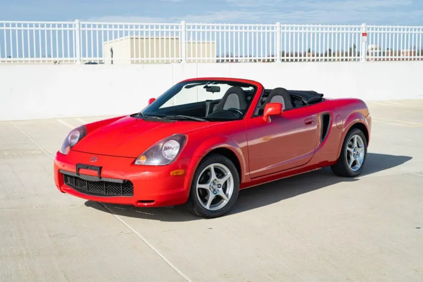 2001 Toyota MR2 Spyder photo 1