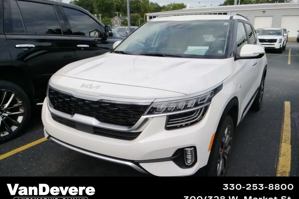 2023 Kia Seltos SX photo 1