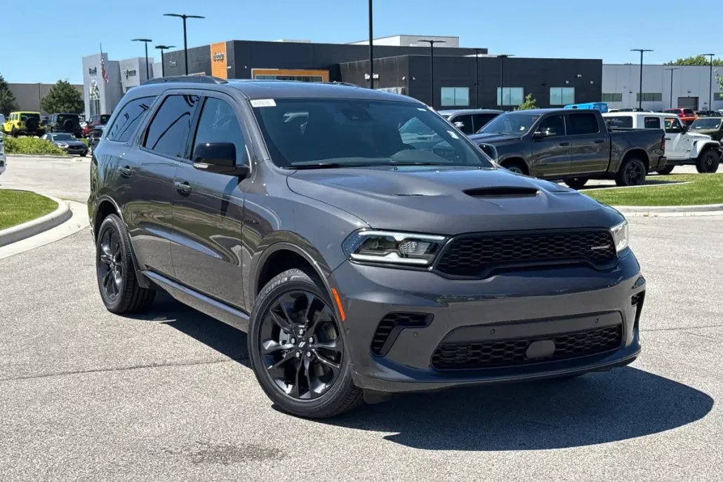 2025 Dodge Durango R/T Plus photo 1