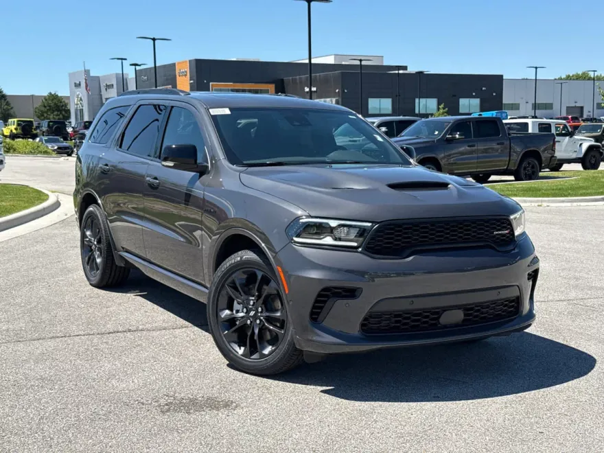 2025 Dodge Durango R/T Plus photo 1