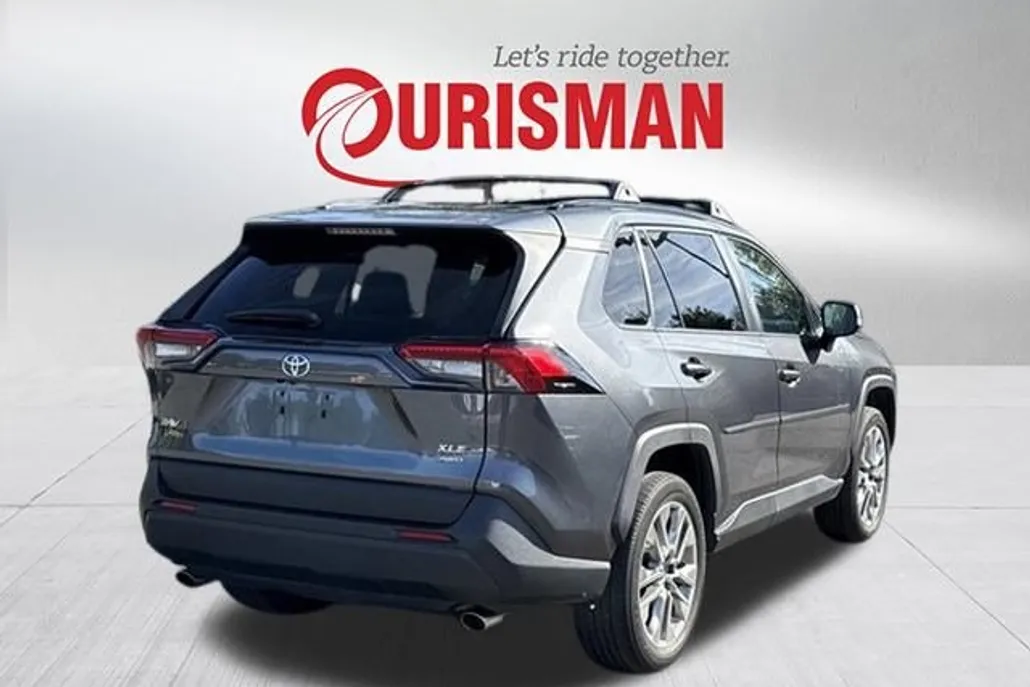 2019 Toyota RAV4 XLE Premium photo 1