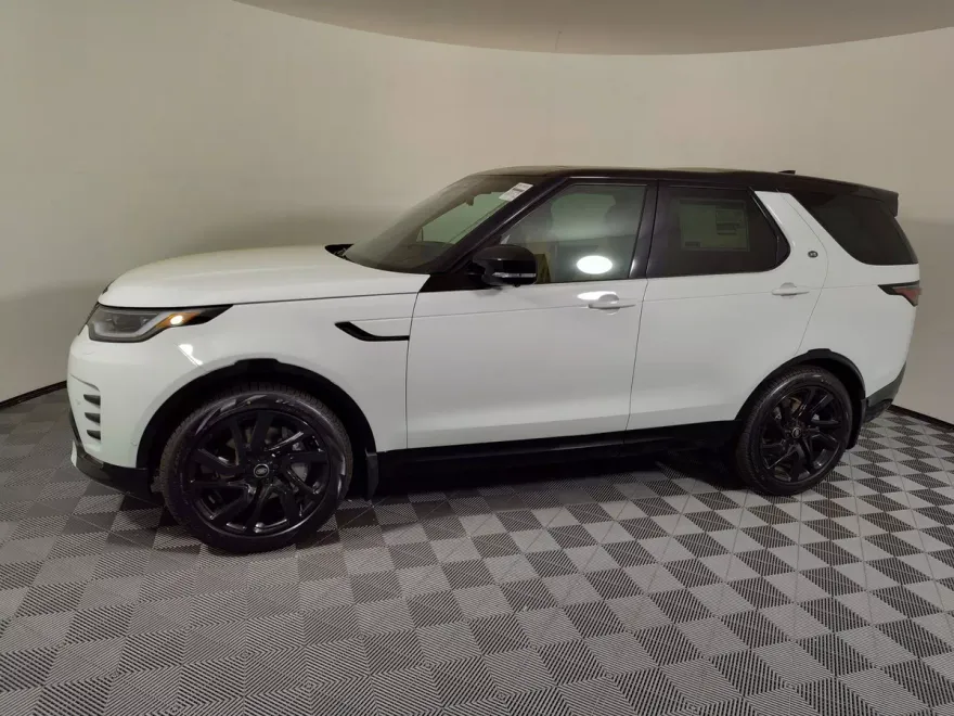2025 Land Rover Discovery SE photo 1