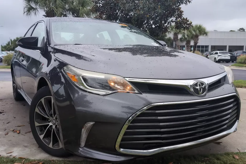 2016 Toyota Avalon photo 1