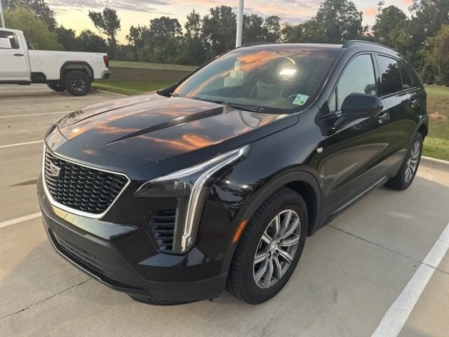 2020 Cadillac XT4 Sport photo 1