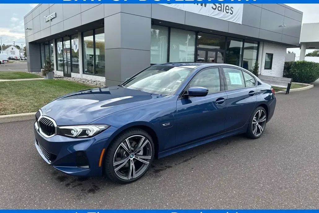 2023 Bmw 330e xDrive photo 1