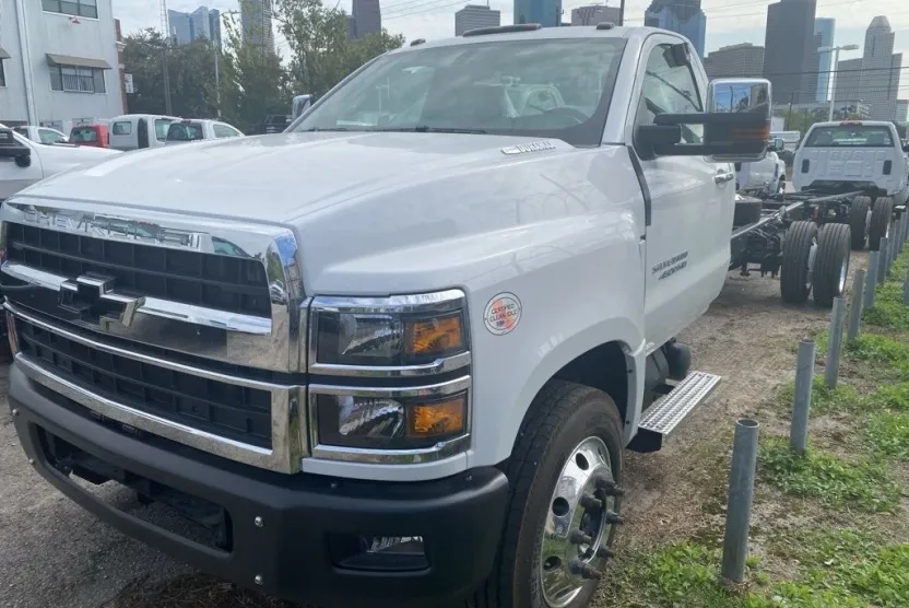 2024 Chevrolet Silverado 4500HD Work Truck photo 1