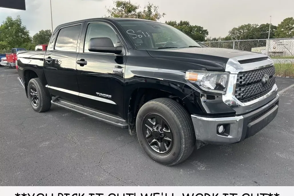 2021 Toyota Tundra SR5 CrewMax photo 1