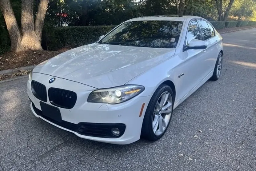 2016 Bmw 535i 5-Series photo 1