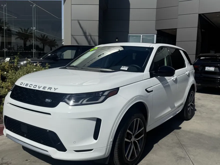2024 Land Rover Discovery Sport S photo 1