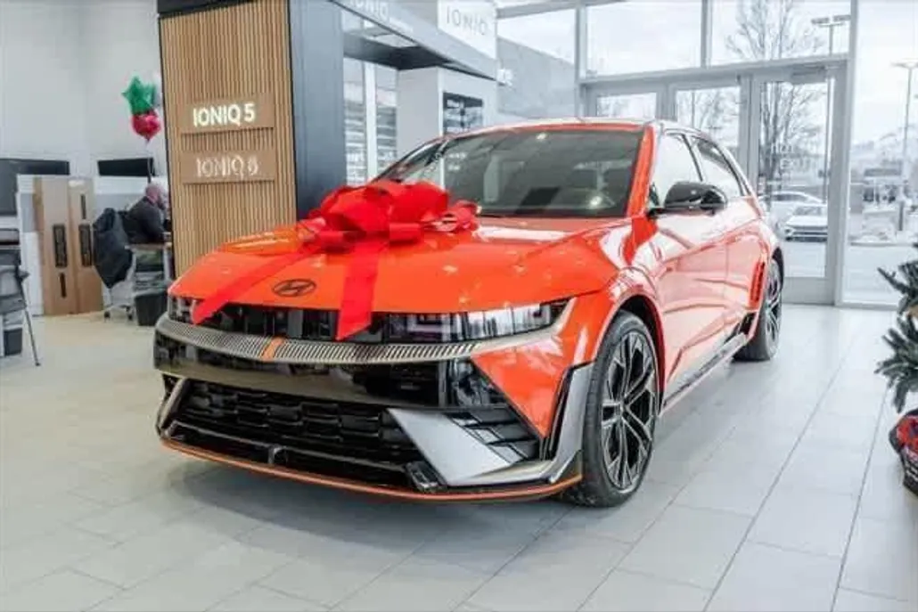 2025 Hyundai Ioniq 5 N photo 1