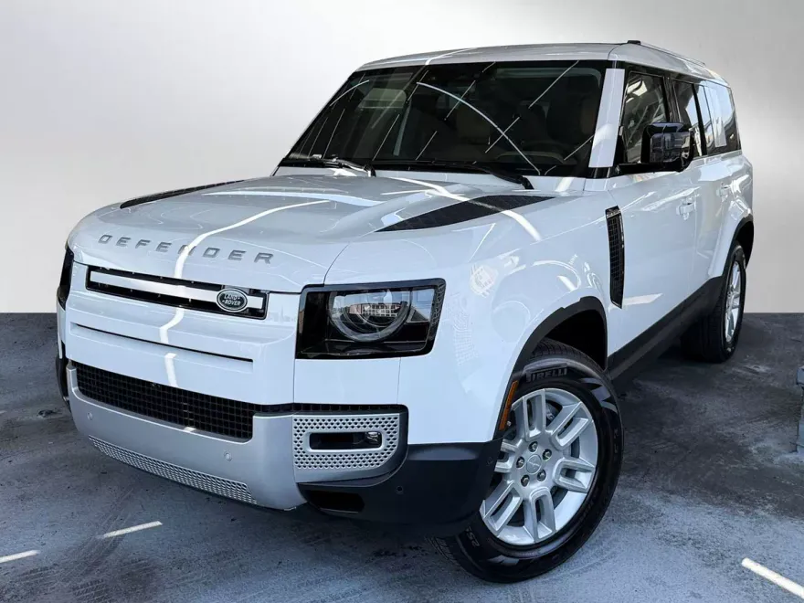 2025 Land Rover Defender 130 S photo 1