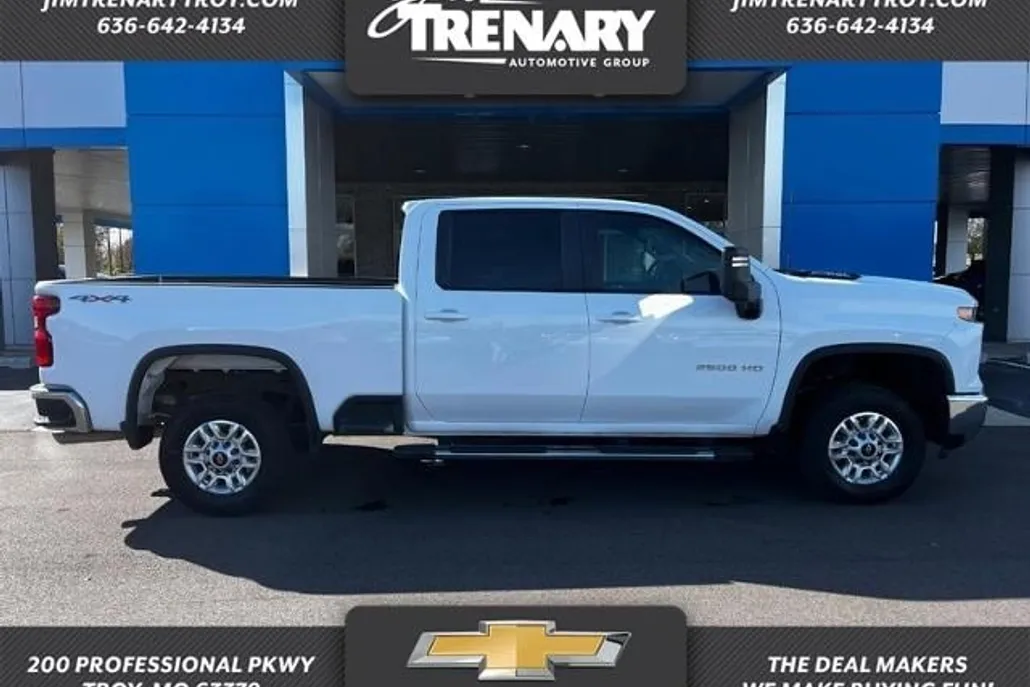 2024 Chevrolet Silverado 2500HD LT photo 1