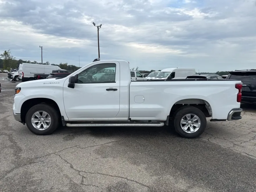 2024 Chevrolet Silverado 1500 photo 1