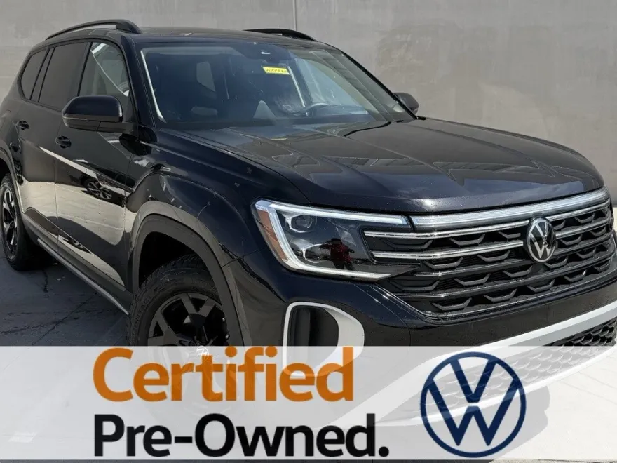 2024 Volkswagen Atlas Peak Edition SEL photo 1