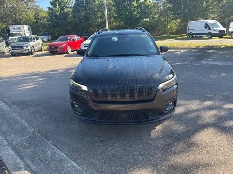 2023 Jeep Cherokee Altitude Lux photo 1