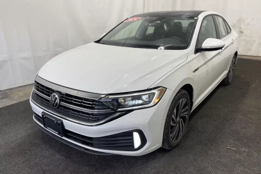 2024 Volkswagen Jetta SEL photo 1
