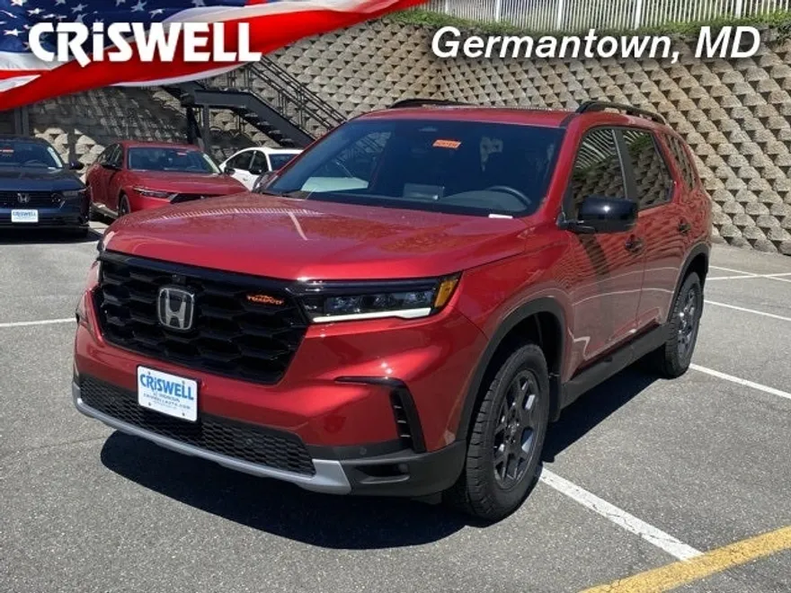 2025 Honda Pilot TrailSport photo 1
