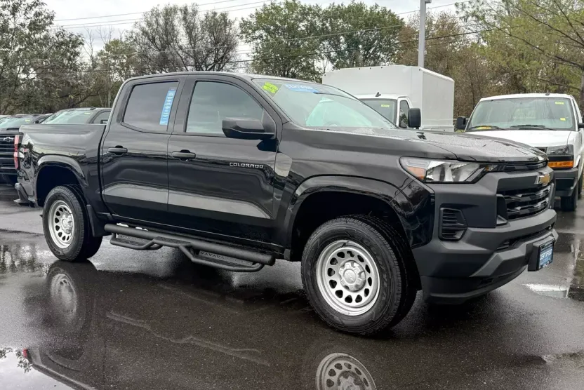 2023 Chevrolet Colorado Work Truck photo 1