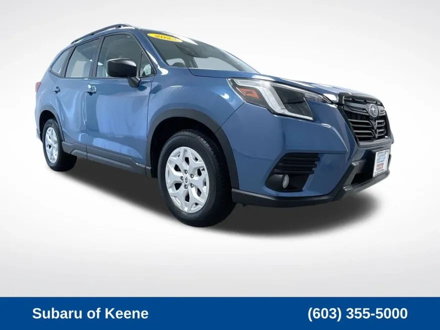 2023 Subaru Forester Base photo 1
